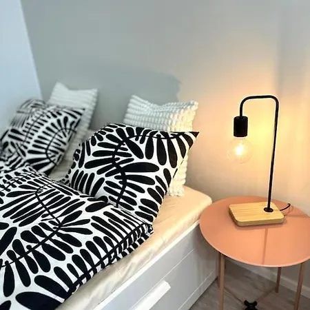 Center One Bedroom - Train Station, Nokia Arena, Netflix Tampere